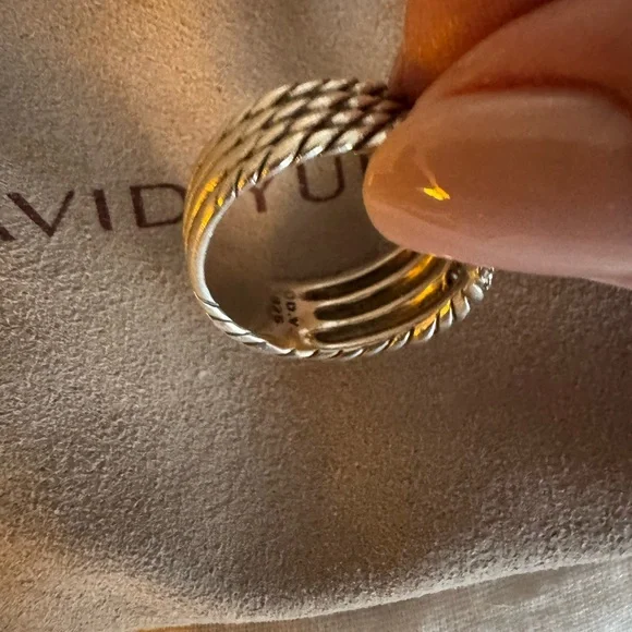 David Yurman Twisted Silver Ring with Diamond Detail size 8.25 - Picture 3 of 3